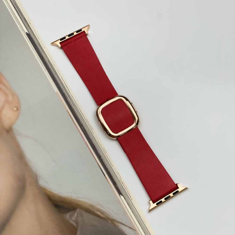 Шкіряний ремінець Modern Buckle Leather для Apple Watch 38/40/41mm Gold/Product red Шкіряний ремінець Modern Buckle Leather для Apple Watch 38/40/41mm Gold/Product red